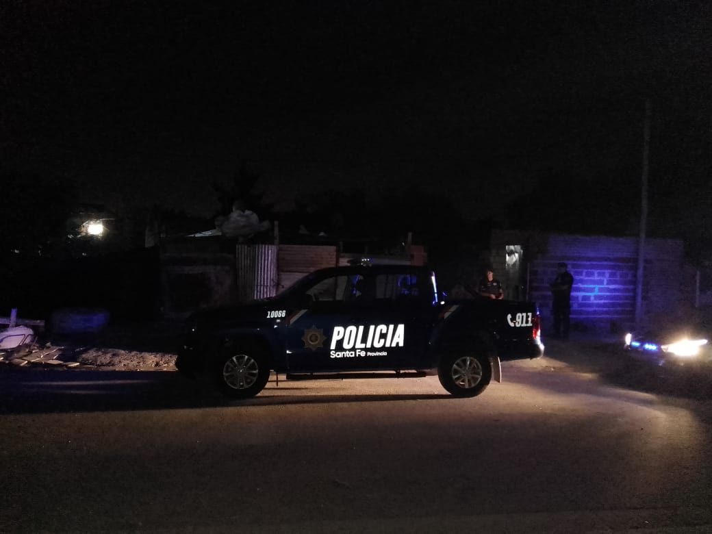 Allanaron una vivienda de zona noroeste de Rosario tras la detención de un ladrón de obras